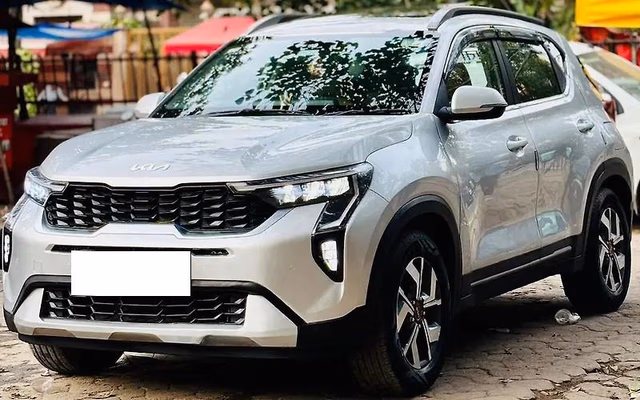 Kia Kia Sonet view 4