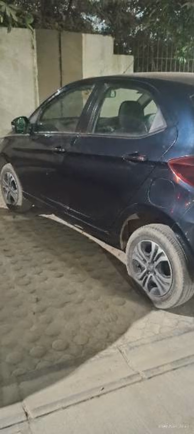Tata Tata Tiago view 5