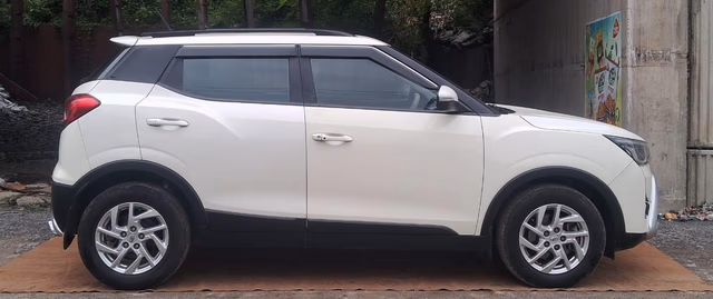 Mahindra Mahindra XUV300 view 3