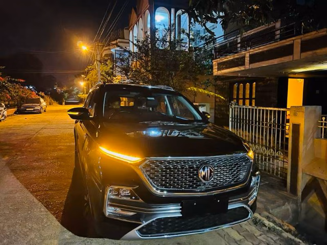 MG MG Hector view 3