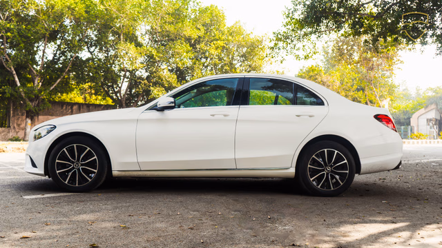 Mercedes-Benz Mercedes-Benz C-Class view 5