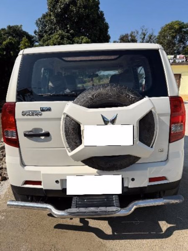 Mahindra Mahindra Bolero Neo view 5