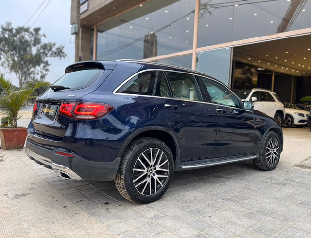 Mercedes-Benz Mercedes-Benz GLC view 3