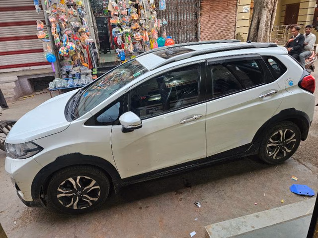 Honda Honda WR-V view 3