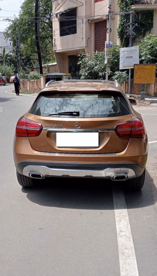 Mercedes-Benz Mercedes-Benz GLA Class view 4