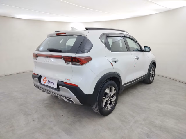Kia Kia Seltos view 5