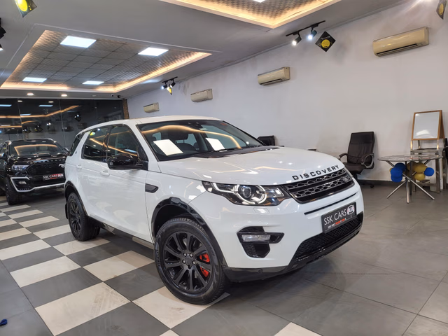 Land Rover Land Rover Discovery Sport view 2