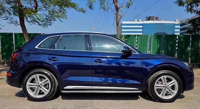 Audi Audi Q5 view 3