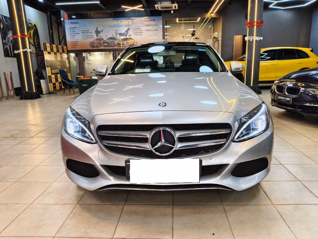 Mercedes-Benz Mercedes-Benz C-Class view 5