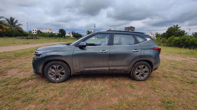 Kia Kia Seltos view 5