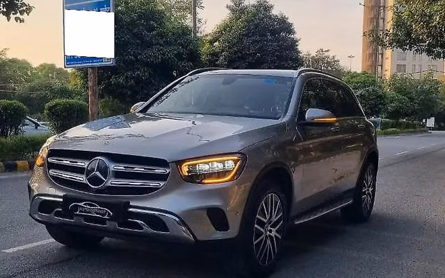 Mercedes-Benz Mercedes-Benz GLC view 3