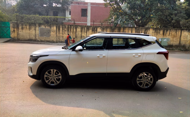 Kia Kia Seltos view 4