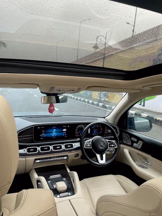 Mercedes-Benz Mercedes-Benz GLS view 5