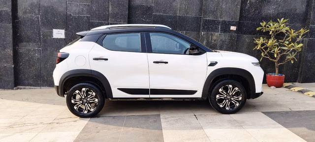 Renault Renault Kiger view 3