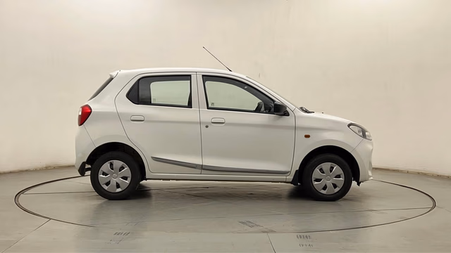 Maruti Maruti Alto K10 view 4