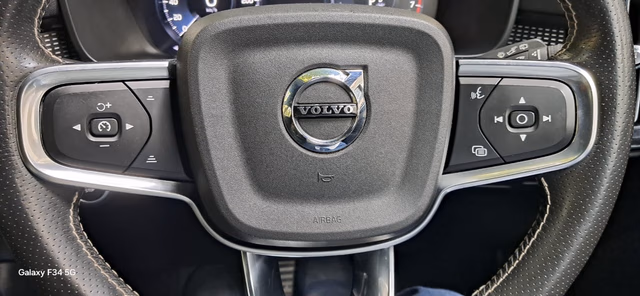 Volvo Volvo XC40 view 5