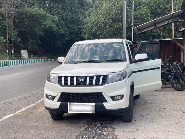 Mahindra Mahindra Bolero Neo view 5