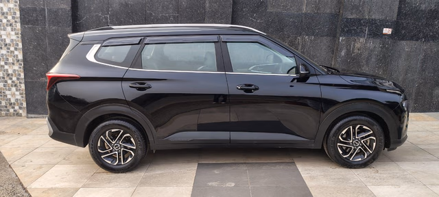 Kia Kia Carens view 3