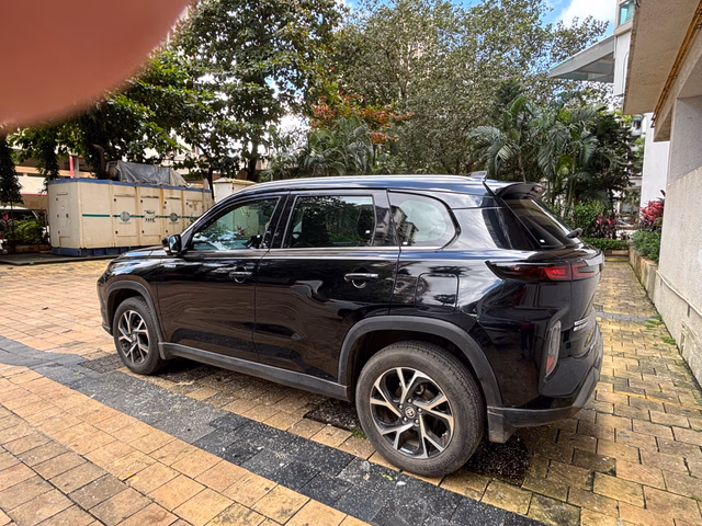 Toyota Toyota Hyryder view 5