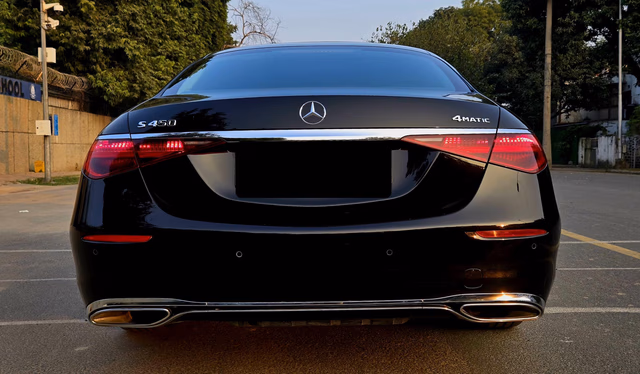 Mercedes-Benz Mercedes-Benz S-Class view 3