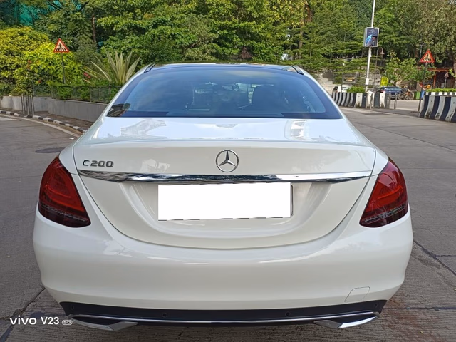 Mercedes-Benz Mercedes-Benz C-Class view 3