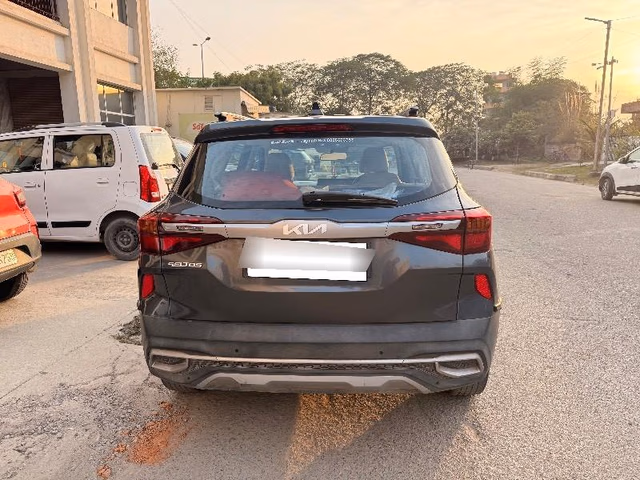 Kia Kia Seltos view 4