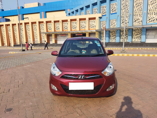 Hyundai Hyundai i10 view 2