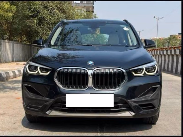 BMW BMW X1 view 2