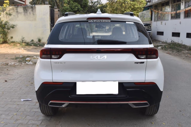 Kia Kia Sonet view 4