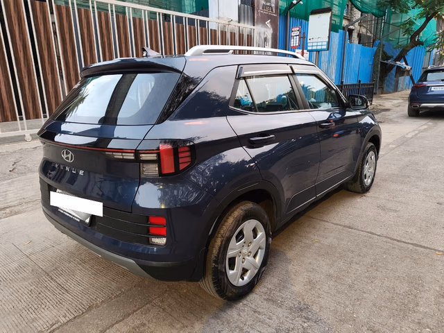 Hyundai Hyundai Venue view 4