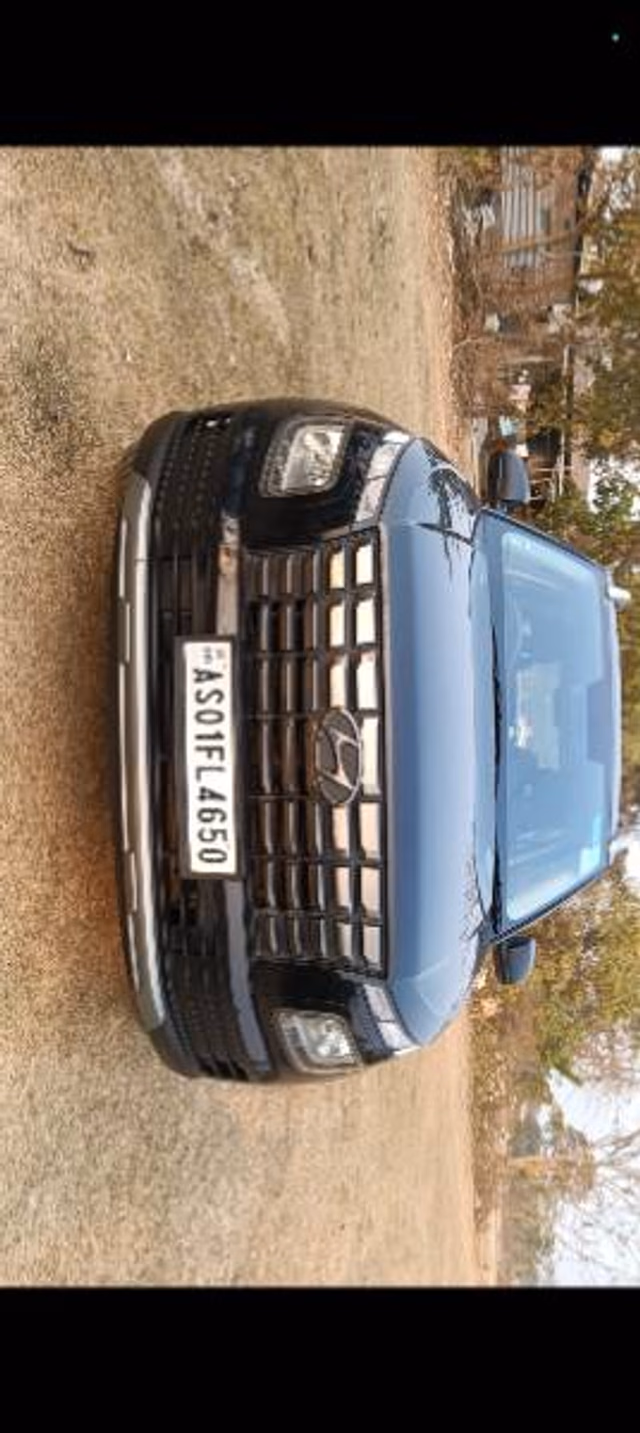 Hyundai Hyundai Venue view 4