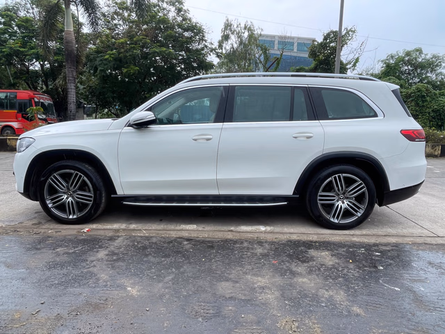 Mercedes-Benz Mercedes-Benz GLS view 5