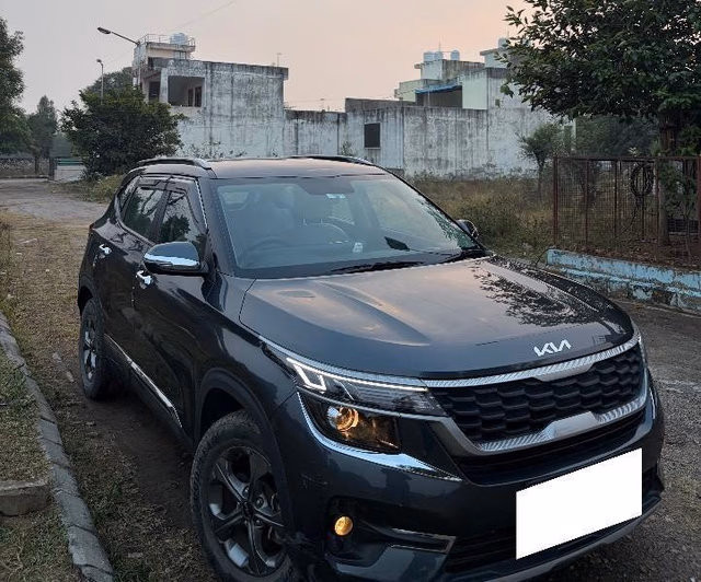 Kia Kia Seltos view 2