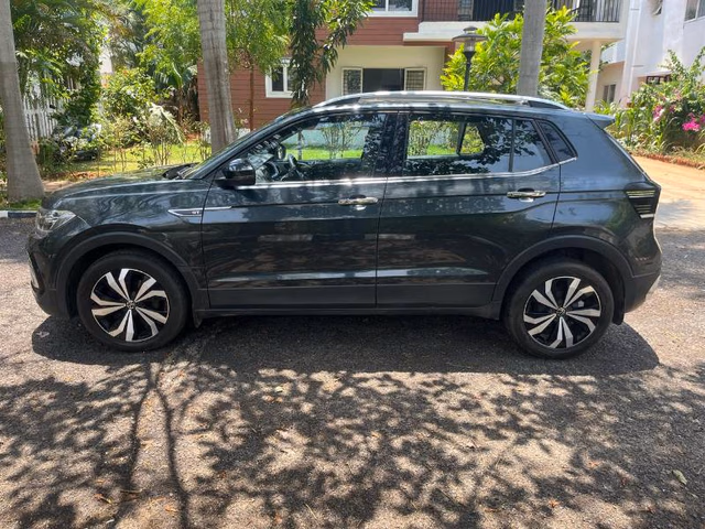 Volkswagen Volkswagen Taigun view 3