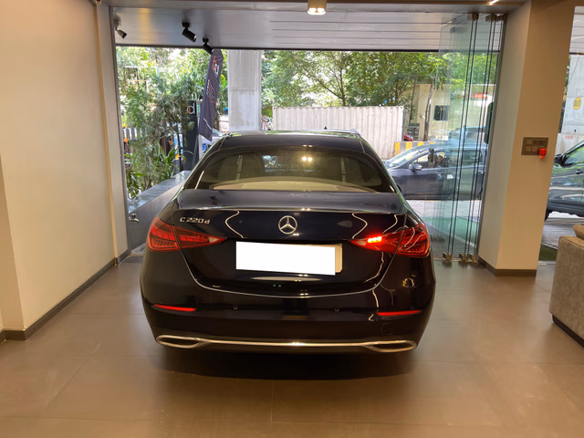 Mercedes-Benz Mercedes-Benz C-Class view 4