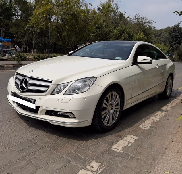 Mercedes-Benz Mercedes-Benz E-Class view 5