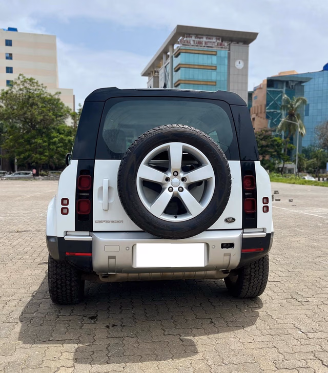 Land Rover Land Rover Defender view 4