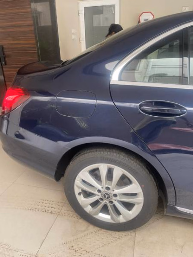 Mercedes-Benz Mercedes-Benz C-Class view 4