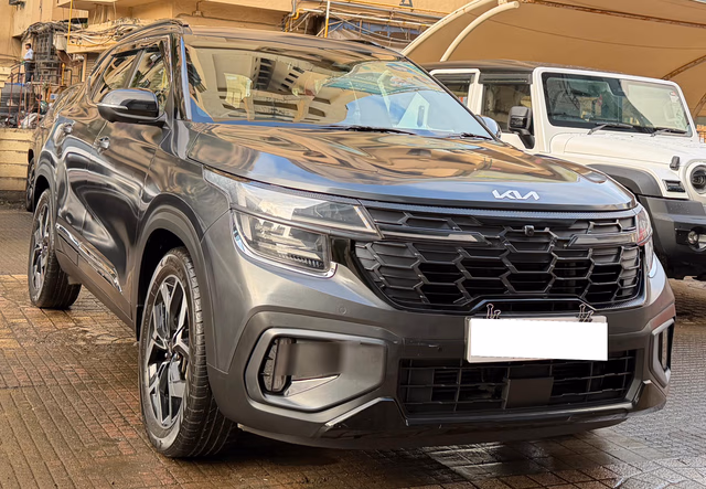 Kia Kia Seltos view 3