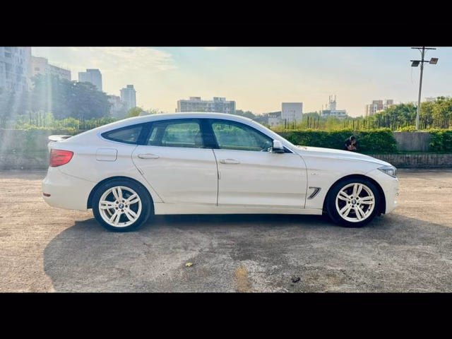 BMW BMW 3 Series GT view 3