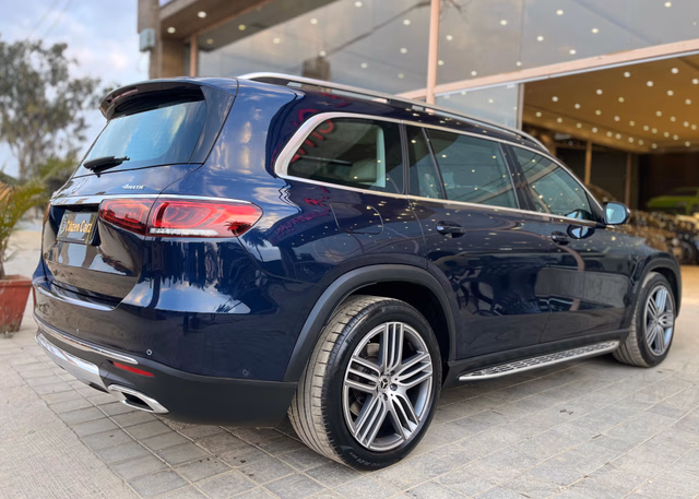 Mercedes-Benz Mercedes-Benz GLS view 3