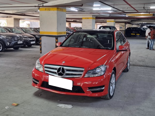 Mercedes-Benz Mercedes-Benz C-Class view 4