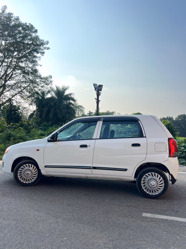 Maruti Maruti Alto K10 view 4