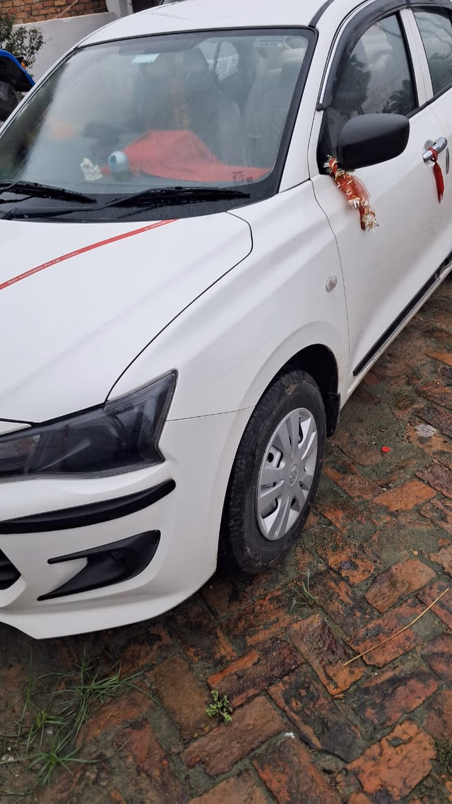 Maruti Maruti Dzire view 3