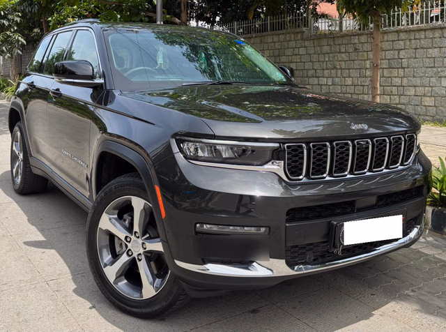 Jeep Jeep Grand Cherokee view 2