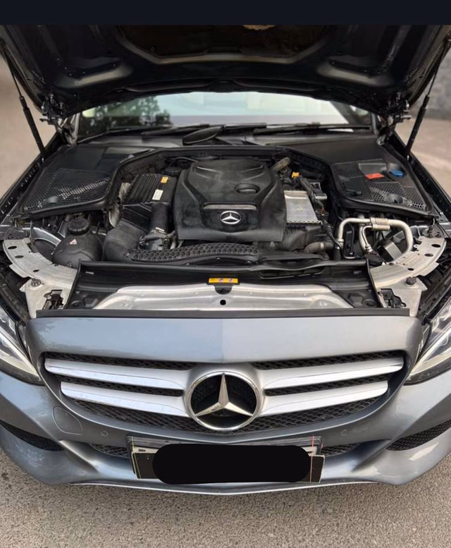 Mercedes-Benz Mercedes-Benz C-Class view 5