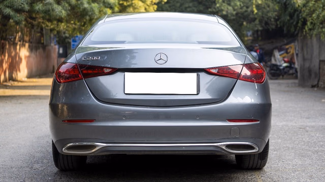 Mercedes-Benz Mercedes-Benz C-Class view 3