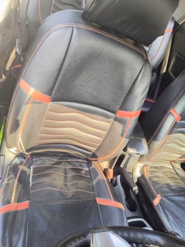 Hyundai Hyundai Venue view 4