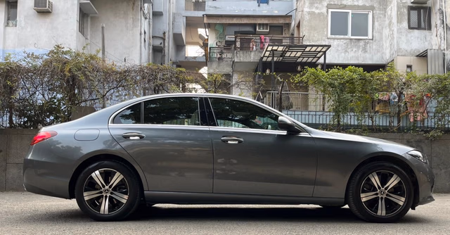 Mercedes-Benz Mercedes-Benz C-Class view 3