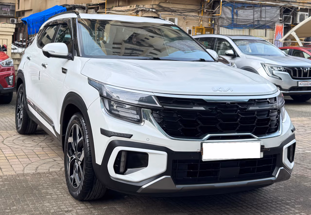 Kia Kia Seltos view 3